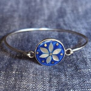 Alpaca Silver Inlaid Mother of Pearl Bracelet